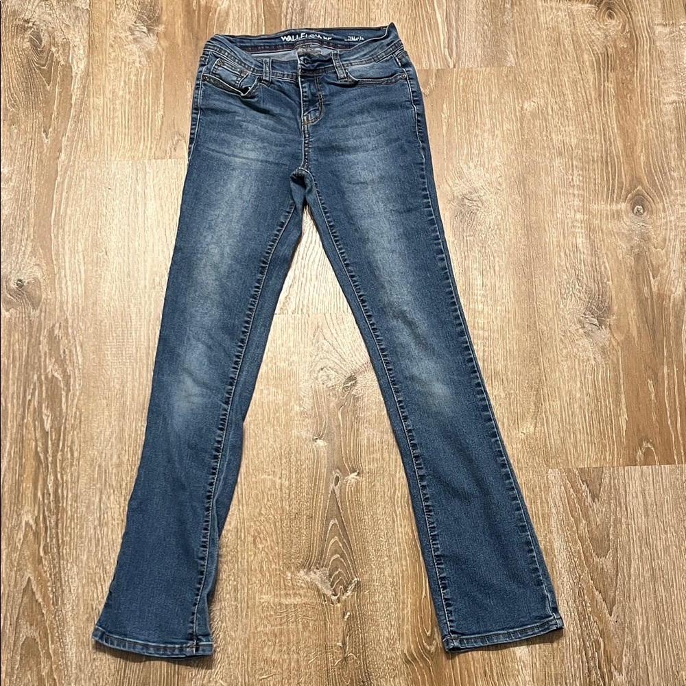 Wallflower Women's Classic Blue Flare Jeans